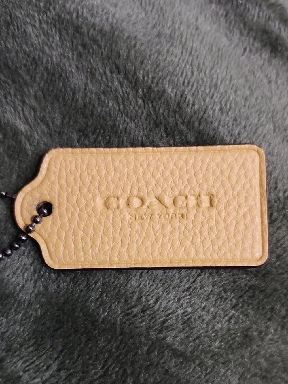 COACH Butter Yellow Pebbled Leather Hang Tag Gun metal Ball Chain Pristine Cond.